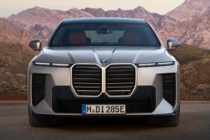 เปิดตัวซีดานหรู BMW 7 Series (LCI) ชูนวัตกรรมล้ำสมัยจาก Neue Klasse
