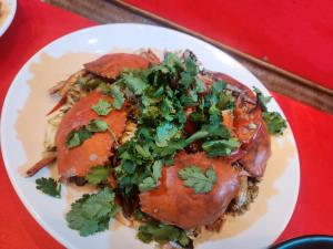 ปูไข่นึ่งซอสหอมหมื่นลี้