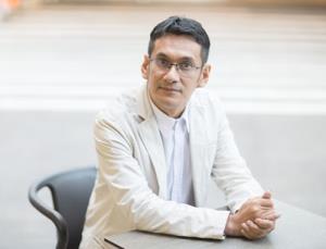 ผศ.ดร.มาโนชญ์ อารีย์ อาจารย์ประจำภาควิชารัฐศาสตร์ คณะสังคมศาสตร์ มหาวิทยาลัยศรีนครินทรวิโรฒ (มศว)  