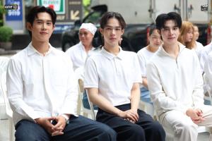 “เพิร์ล-พีค” เคมีฟุ้งกระจาย นำทีมบวงสรวงซีรีส์ “หลงกลิ่นเกสร - Flower Boy”