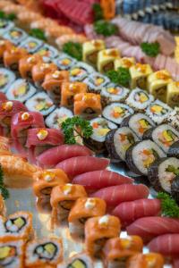 คาราวานบุฟเฟต์อาหารญี่ปุ่น อิ่มฟินไม่อั้น ณ ห้องอาหารดิ ออร์ชาร์ด โรงแรมแคนทารี 304 ปราจีนบุรี