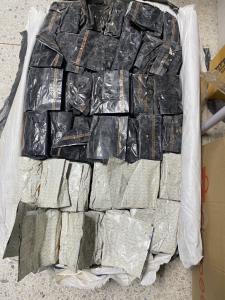 “นบ.ยส.24” ส่วนที่กำลัง ร้อย.อส.อ.ท่าอุเทน ที่ 6 ยึดยาไอซ์  500 กก. กลางท่าอุเทน คนร้ายเผ่นหนีกลับลาว