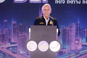 “พิพัฒน์” คิกออฟพลิกโฉมขนส่งไทย สู่บริการดิจิทัลเต็มรูปแบบ ดันรถโดยสาร-ขนส่งระบบ EV ครบวงจร