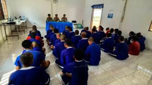 “ฮุน มาเนต” เสนอส่งแก๊งวัยรุ่นทำผิดกฎหมายไปช่วยงานชายแดนแทนเข้าคุก