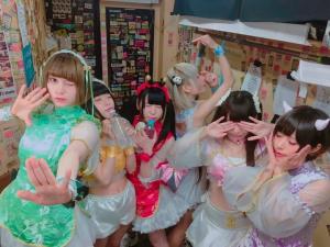 ไอดอลใต้ดินญี่ปุ่นจุดดราม่า เสนอ “บริการดมรักแร้” ให้แฟนคลับ แลกความภักดี