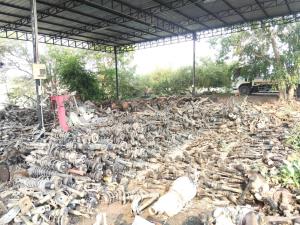 เศรษฐกิจย่ำแย่  ร้านใหญ่อะไหล่เก่ารถมือสอง ลพบุรี  สวนทางยอดขายพุ่ง