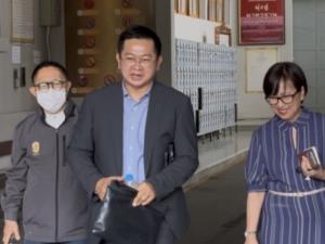 พี่ชาย "คุณหญิงอ้อ" เข้าเยี่ยม "ทักษิณ" ลุ้นผ่านเกณฑ์พักโทษ ด่านสุดท้าย