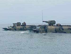 ทร.เตรียมจัดหาเพิ่ม ยานเกราะสะเทินน้ำสะเทินบก AWAV 8x8 ฝีมือคนไทย