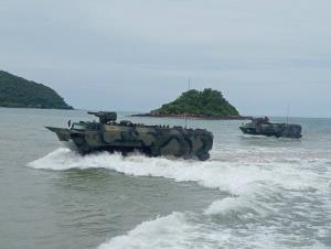 ทร.เตรียมจัดหาเพิ่ม ยานเกราะสะเทินน้ำสะเทินบก AWAV 8x8 ฝีมือคนไทย