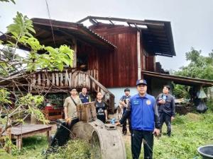 “สส.ดาชัย” รุดลงพื้นที่ให้กำลังใจชาวบ้าน เร่งสำรวจความเสียหายผลกระทบพายุฤดูร้อนพัดถล่ม อ.แจ้ห่ม จ.ลำปาง