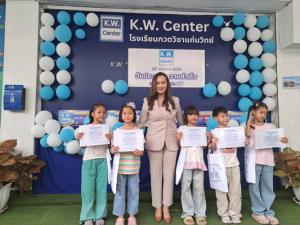 กวดวิชาแก่นวิทย์ประกาศความสำเร็จสอนกวดวิชา รุ่นที่ 31 สอบเข้า ม.1-ม.4 โรงเรียนดังได้เกือบ 400 คน