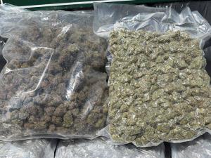 กองทัพมดแตกกระเจิง! จนท.สนธิกำลังยึดช่อดอกกัญชา 58 กก. ริมรั้วชายแดนไทยมาเลเซีย