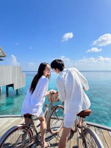 “มายมิ้นท์ - เบนซ์” ควงคู่เปิดใจ เป็นคนพิเศษของกันและกัน แต่ยังไม่ใช้คำว่าแฟน มูฟออนไวเพราะเป็นจิ๊กซอร์ที่ลงตัว