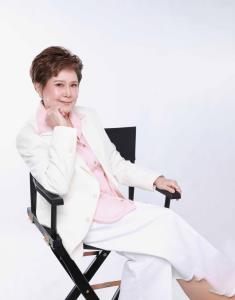 แม่ปุ๊  ปิยะมาศ เปิดใจหลังอัพหน้าครั้งแรกในวัย 73 ปี ด้วยเทคนิค Face – Lock สวย สดใสขึ้นจนร้องว้าว แอบกระซิบ “รู้งี้ !! ทำมานานแล้ว”