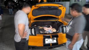 ยึดทรัพย์ 10 กว่าล้าน 2 ผู้ต้องหายาเสพติด พบเสนอเงิน 1.2 ล้าน แลกไม่ดำเนินคดี