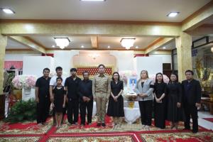 “รมช.อัครนันท์”ร่วมพิธีสวดพระอภิธรรมศพ “ครูปภัสรา” เหยื่อเหตุกราดยิงอยุธยา พร้อมส่งกำลังใจให้ครอบครัว ยกย่องจิตวิญญาณความเป็นครู