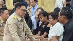 คุมฝากขังหนุ่มคลั่งยิงครูอยุธยา รับเสพยาหนัก–ขอโทษครอบครัว ด้านงานศพ “ครูปภัสรา” เต็มไปด้วยความอาลัย เร่งเยียวยาครอบครัว