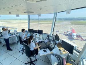 “ภัทรพงศ์”ถกหน่วยงาน”การบิน”กำชับพร้อมรับภาวะฉุกเฉิน เตือน”คำต้องห้าม”พูดในสนามบิน-เครื่องบิน