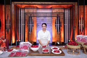 จากเขียงหมูสู่แบรนด์ดัง “ป้าหลาดจิ้นแดง” ปั้น OTOP 5 ดาว ลุยทุกช่องขาย ดันยอดพุ่งทั่วไทย