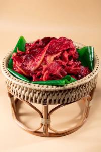 จากเขียงหมูสู่แบรนด์ดัง “ป้าหลาดจิ้นแดง” ปั้น OTOP 5 ดาว ลุยทุกช่องขาย ดันยอดพุ่งทั่วไทย