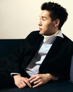 ฉลอง 13 ปี “วีวอน สุกัณศีล” นำ ‘บิวกิ้น พุฒิพงศ์’ ชูความเป็นเลิศ