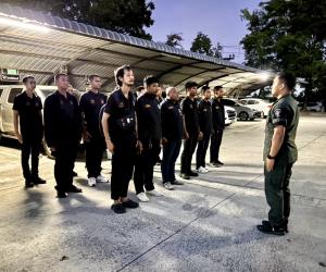 บก.สส.ภ.8 บุกแก๊ง “จำนำรถเถื่อน” รวบ 2 ผัวเมีย ยึดรถ 19 คัน กว่า 1.5 ล. ปล่อยกู้ดอกโหด