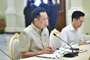 "อนุทิน" นำประชุม กพช. โต้ดราม่าโครงสร้างค่าไฟใหม่ ยันคนใช้มากไม่ได้อุ้มคนใช้น้อย หนุนโซลาร์รูฟให้ประชาชนผลิตไฟใช้เอง