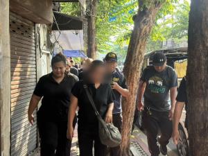 บุกรวบ จนท.สำนักทะเบียนเขตธนบุรี พร้อมผู้สนับสนุน 5 ราย ออกสูติบัตรเถื่อนสวมสัญชาติให้ต่างด้าว