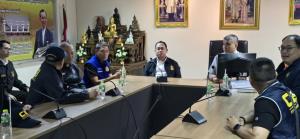 รวบ จนท.เขตธนบุรีปลอมสูติบัตรสวมสัญชาติให้ต่างด้าว