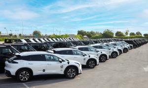 รถแท็กซี่ไร้คนขับของ WeRide ให้บริการในกรุงอาบูดาบี สหรัฐอาหรับเอมิเรตส์  เมื่อวันที่ 26 พฤศจิกายน 2025 - ภาพ: WeRide