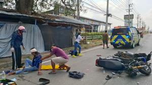 หนุ่มสั่งแฟนขี่ย้อนศร  เหตุน้ำมันใกล้หมด ก่อนชนประสานงาจยย. เจ็บสาหัส 2 ราย