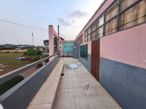 พายุฤดูร้อนถล่ม อ.ปากชม โรงเรียนบ้านนาค้อถูกแรงลมพัดอุปกรณ์การเรียนเสียหายยับ