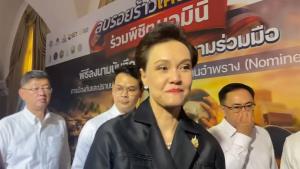 ปลัด พณ.ดึง "ศุภจี" หนีสื่อ หลังจี้ถามดราม่าไลฟ์ขายทุเรียน เจ้าตัวบอกยังไม่ทราบรายละเอียด