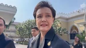 ปลัด พณ.ดึง "ศุภจี" หนีสื่อ หลังจี้ถามดราม่าไลฟ์ขายทุเรียน เจ้าตัวบอกยังไม่ทราบรายละเอียด