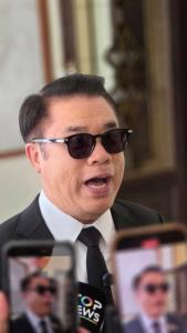 “สุริยะ” ปัดย้ายอธิบดีฝนหลวงเหตุไม่รับสายหลาน ไม่เคยคุยแถวรัชดา โยนย่านนั้นพรรค กธ. ยันพร้อมคุยถ้ายังคาใจ