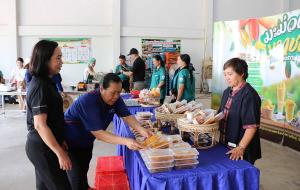 เกษตร จ.กาฬสินธุ์พาสื่อช่วย "มะม่วงมหาชนก" กระตุ้นยอดขาย มุ่งสู่สินค้า GI