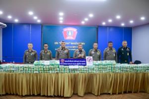 รวบแก๊งค้ายาฝั่งธนฯ ดัดแปลงรถตู้ทำช่องลับ ลอบขนไอซ์ 300 กก.