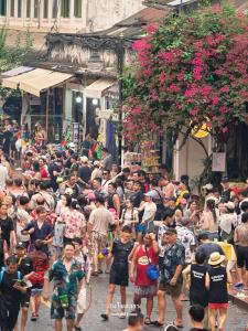 สถิตินักท่องเที่ยวบุนปีใหม่หลวงพระบาง จีน-เวียดนาม เพิ่มกว่า 100% ส่วนไทยลดลง 75%