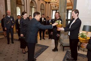 ในหลวง-พระราชินี เสด็จฯถึงราชอาณาจักรสวีเดน ตามคำทูลเชิญของสมเด็จพระราชาธิบดีคาร์ล ที่ 16