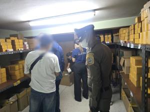 ปอศ.ทลายโกดังจีนเทาลอบขายครีมปลอมออนไลน์ ยึดของกลางกว่า 7 แสนชิ้น