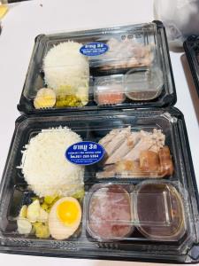 ขาหมู 3 ก บุรีรัมย์  บทพิสูจน์ขายของดีไม่จำเป็นต้องขึ้นห้างหรู ขายตลาดนัดสร้างยอดขายหลักแสนต่อเดือนได้