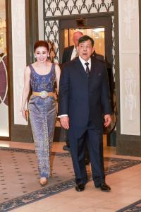 ในหลวง-พระราชินี ฉลองพระองค์ชุดไทยดุสิต ทรงร่วมงานถวาย&amp;#8203;พระกระยาหาร&amp;#8203;ค่ำ ณ กรุงสตอกโฮล์ม&amp;#8203;