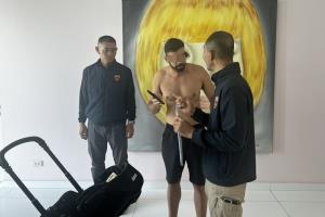 รวบหนุ่มอิสราเอล หัวหน้าแก๊งอาชญากร “อเวนเจอร์” ก่อคดีโชคโชน เป็นบุคคลอันตราย