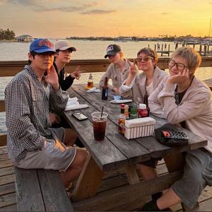 ร้านอาหารโดนถล่มหนักขายคลิป “BTS” ไม่รักษาความเป็นส่วนตัวศิลปิน