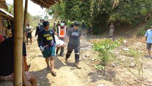 สลดเซ่นพิษรักแรงหึง!หนุ่มพม่าหึงเมียเล่นโซเชียลฯแฟนคลับตรึม ห้ามไม่ฟัง-ทะเลาะแรง โดนแทงอกพรุนก่อนฟันคอเมียดับคู่