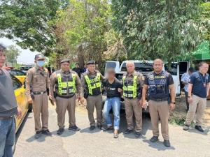 (คลิป)เผยนาทีระทึก!ทางหลวงเพชรบูรณ์-ปส.-ทหาร ไล่ล่าขบวนรถขนยานรก ยึดยาบ้าล็อตมหึมา 8 ล้านเม็ด