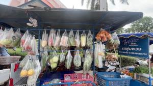 ขอนแก่นคิกออฟ “รถพุ่มพวง” นำสินค้าราคาถูก ลดค่าครองชีพเข้าถึงชุมชน