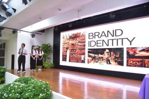 นิเทศศาสตร์ DPU ปั้นนักสื่อสารรุ่นใหม่ ถอดรหัส “บางโพ” สู่แบรนด์ชุมชน “ตัวจริงเรื่องงานไม้” สะท้อนศักยภาพเรียนรู้จากพื้นที่จริง ต่อยอดสู่การสื่อสารแบรนด์ระดับมืออาชีพ