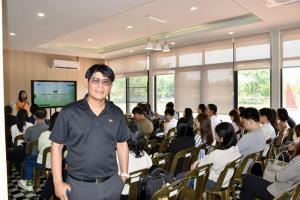 นายพรอรัญ สุวรรณพลาย ประธานกรรมการ บริษัท ไมโครไบโอเทค จำกัด