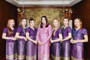จากจุดเริ่มต้นสู่ความสำเร็จ: เรื่องราวของ “แจสมิน สปา”
